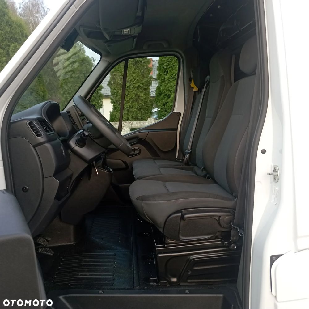Renault Master - 13