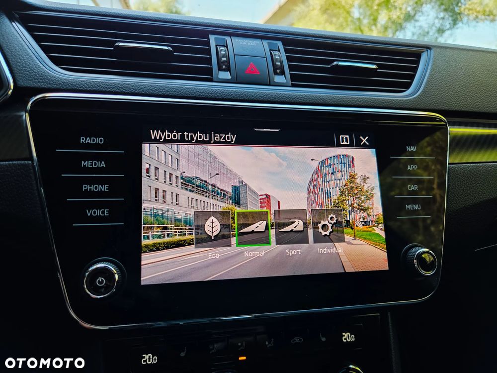 Skoda Superb 2.0 TSI Sportline DSG - 36
