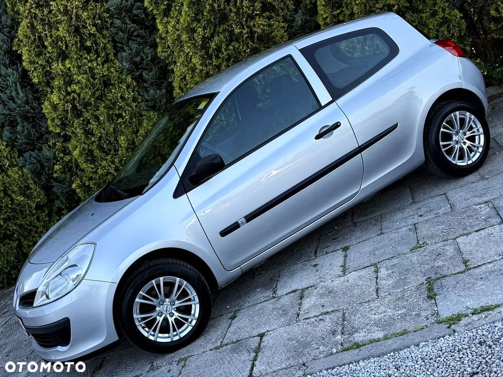 Renault Clio - 6