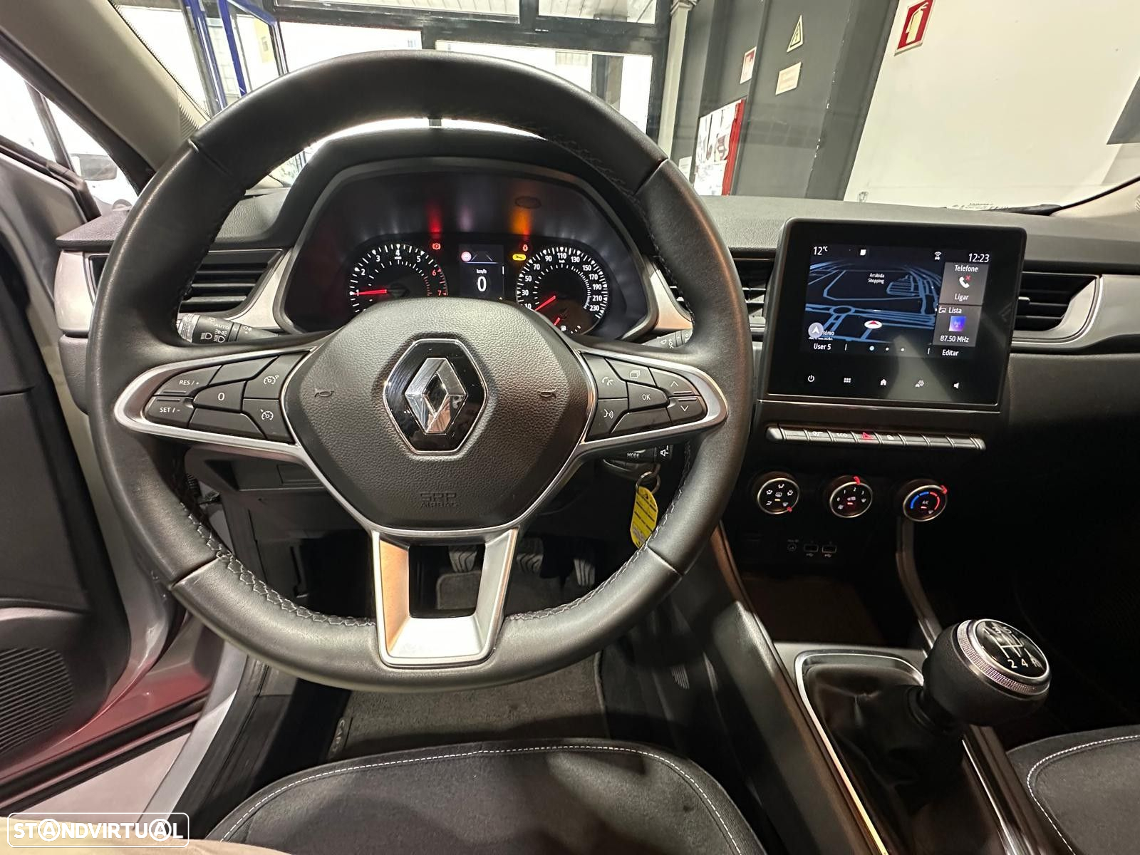 Renault Captur 1.0 TCe Zen - 38