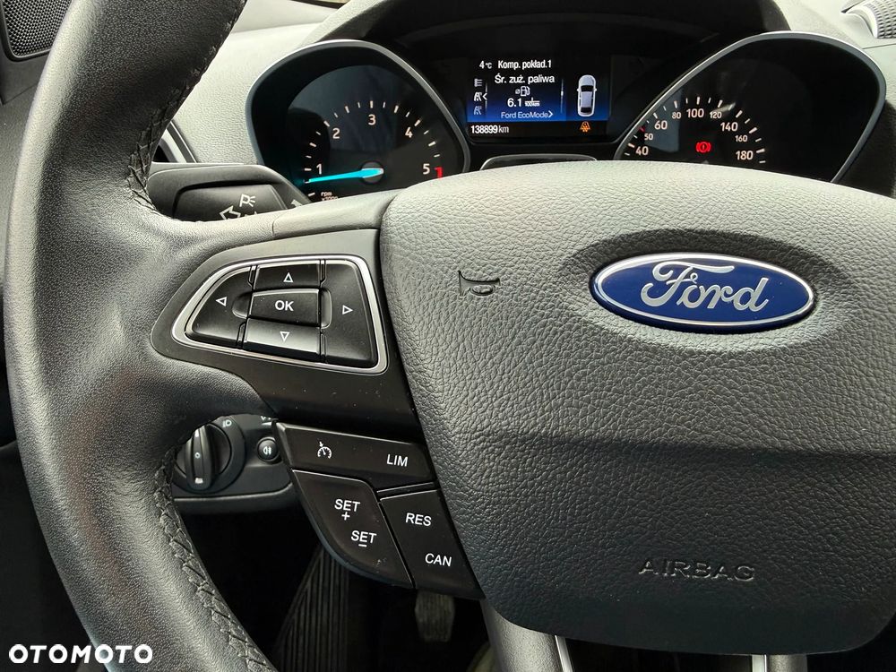 Ford Kuga 2.0 TDCi 4x4 Titanium - 25