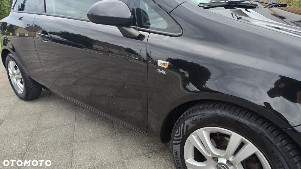 Opel Corsa 1.4 16V Satellite - 26