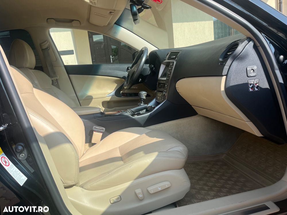 Lexus Seria IS 220d Luxury Line - 7