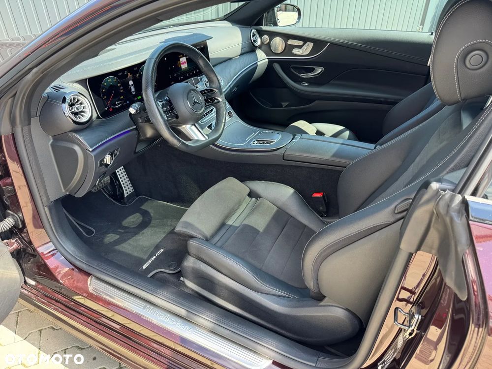 Mercedes-Benz Klasa E 300 d 4Matic 9G-TRONIC AMG Line - 21