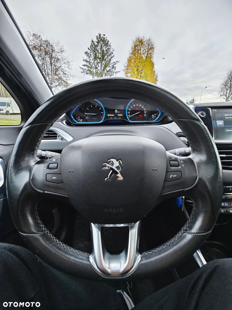 Peugeot 2008 1.6 VTi Allure - 15