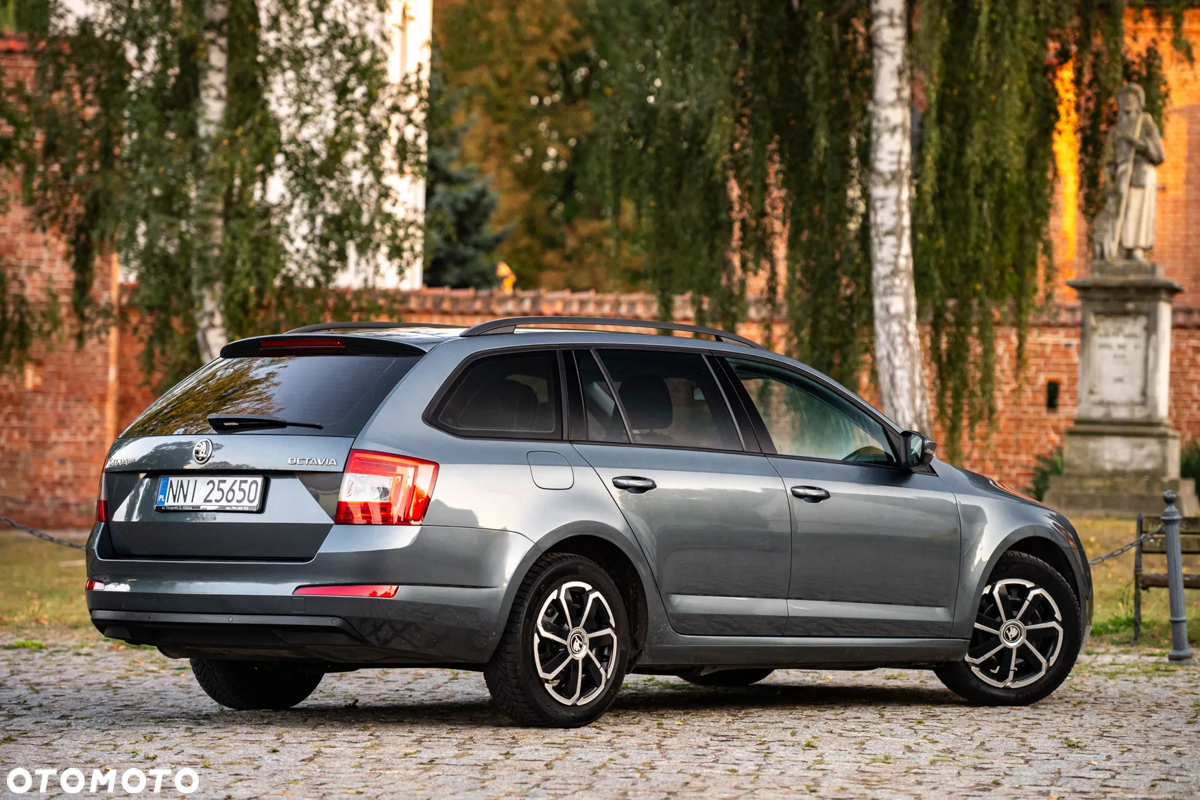 Skoda Octavia 2.0 TDI Ambition DSG - 7