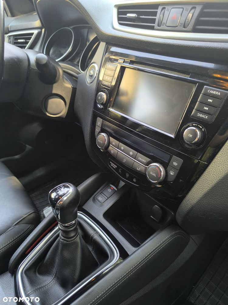 Nissan Qashqai 1.7 dCi 4x4 Tekna - 12