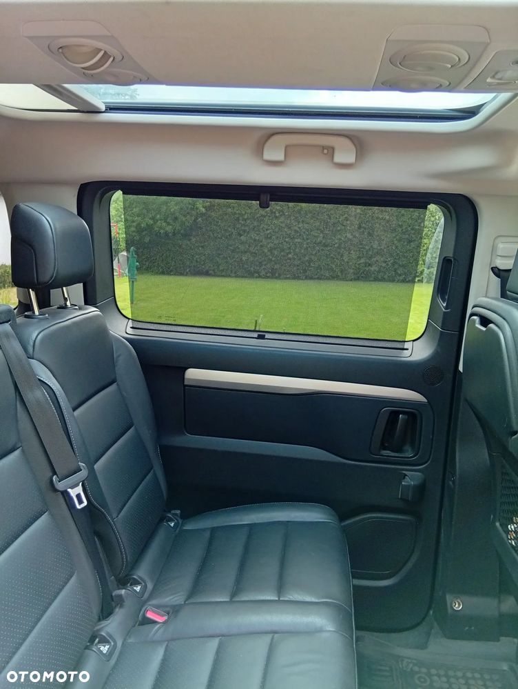 Peugeot Traveller 2.0 BlueHDi Long Allure - 18
