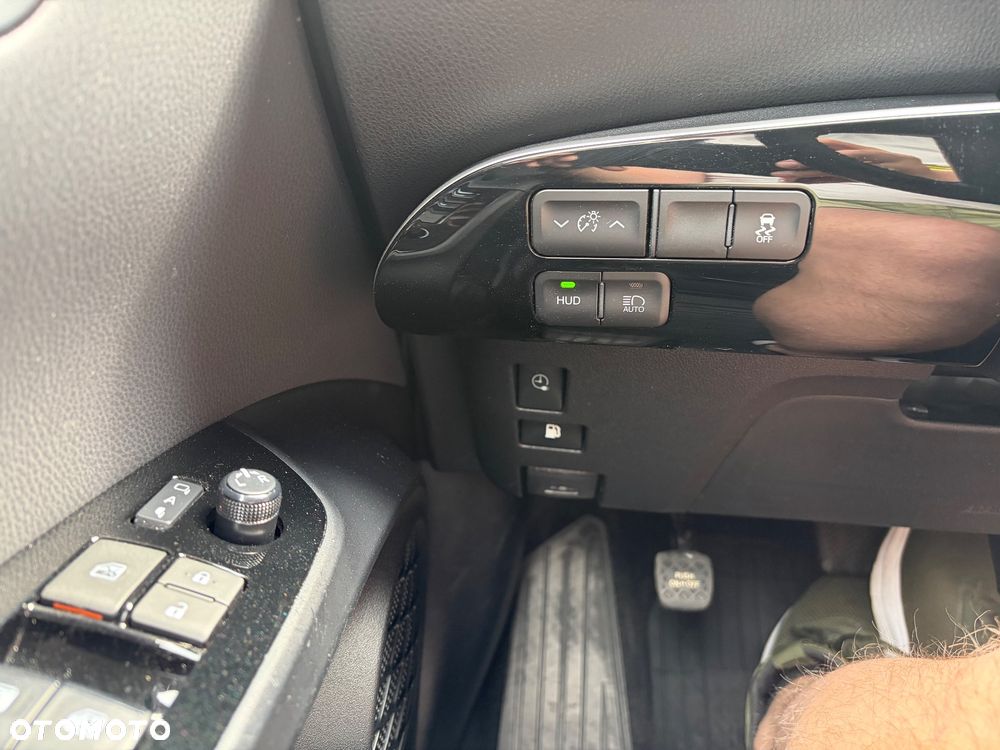 Toyota Prius 1.8 Hybrid Prestige - 22