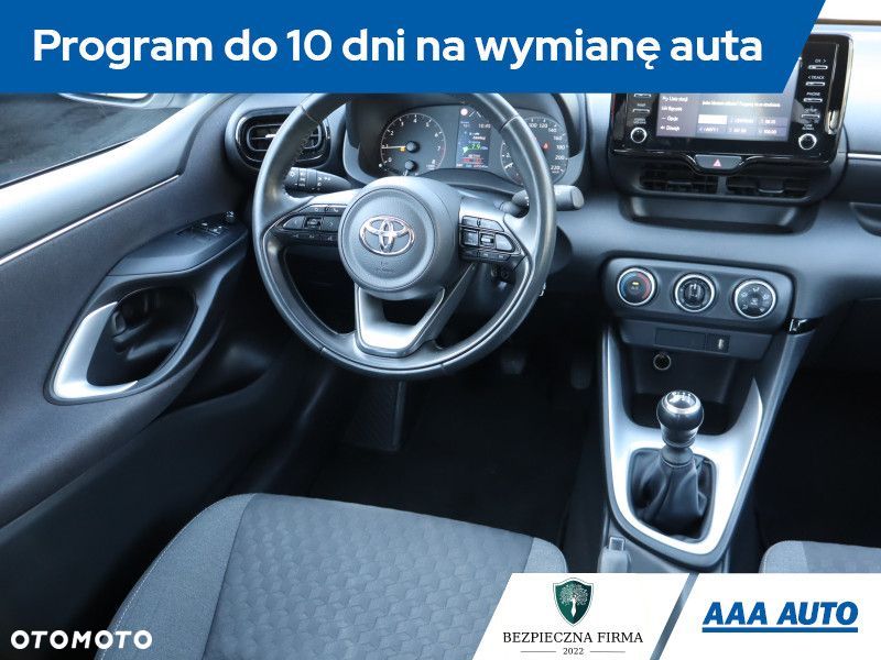 Toyota Yaris - 8