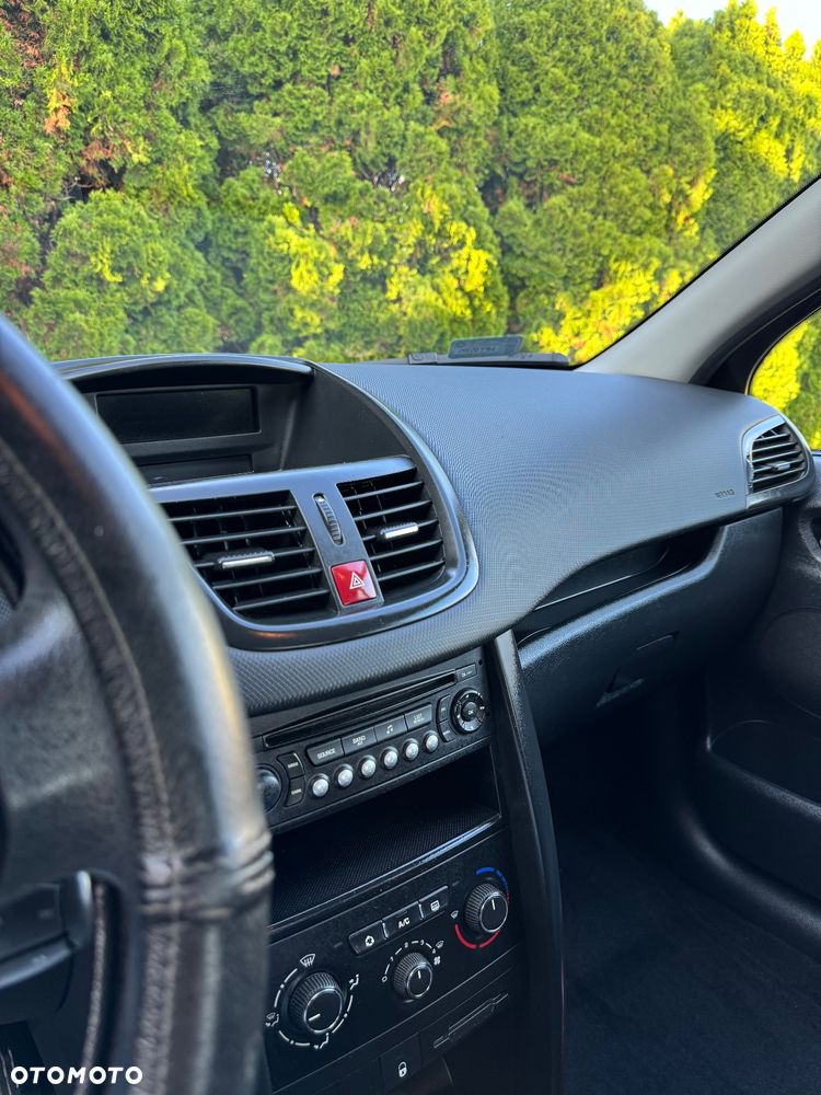 Peugeot 207 1.4 HDi Presence - 14