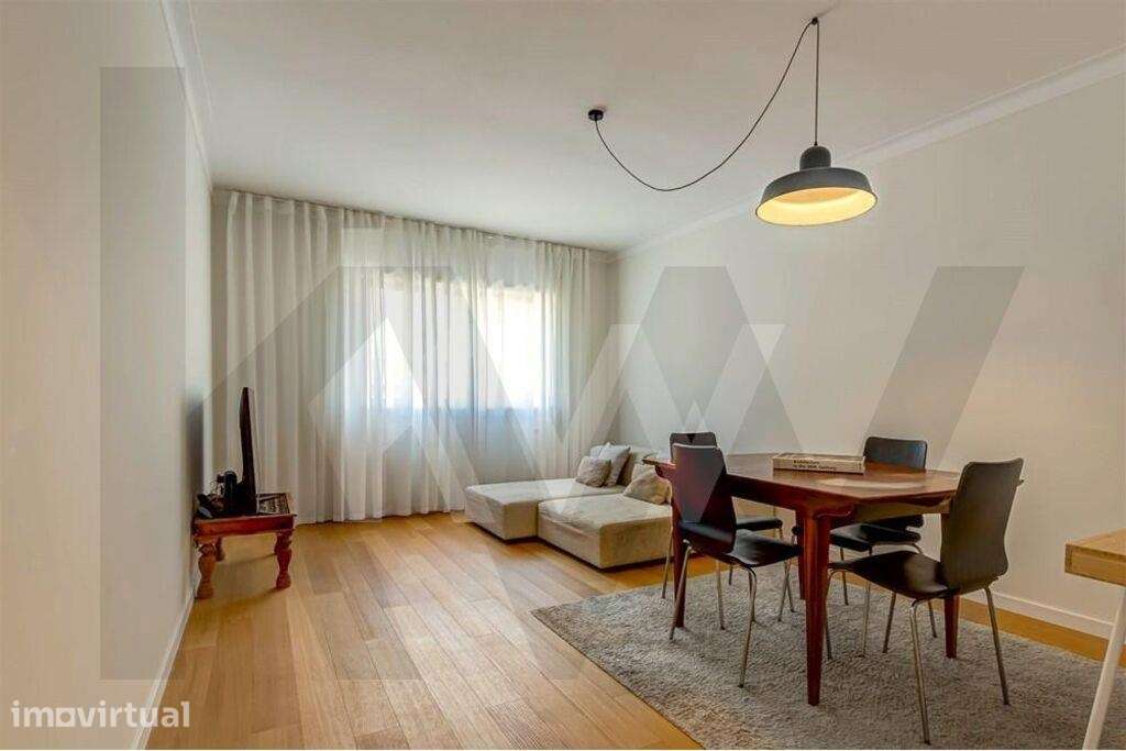 Porto, Bonfim|Apartamento T1+1 com varanda Remodelado junto ao colégio - Grande imagem: 2/37