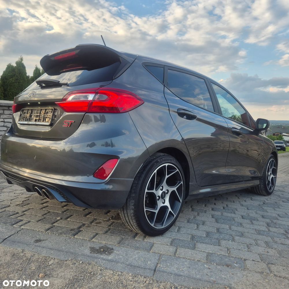 Ford Fiesta 1.5 EcoBoost S&S ST - 14