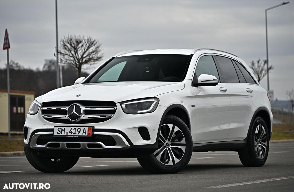 Mercedes-Benz GLC 300 e 4MATIC - 4