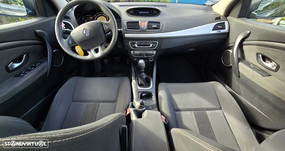 Renault Mégane 1.5 dCi Dynamique - 5