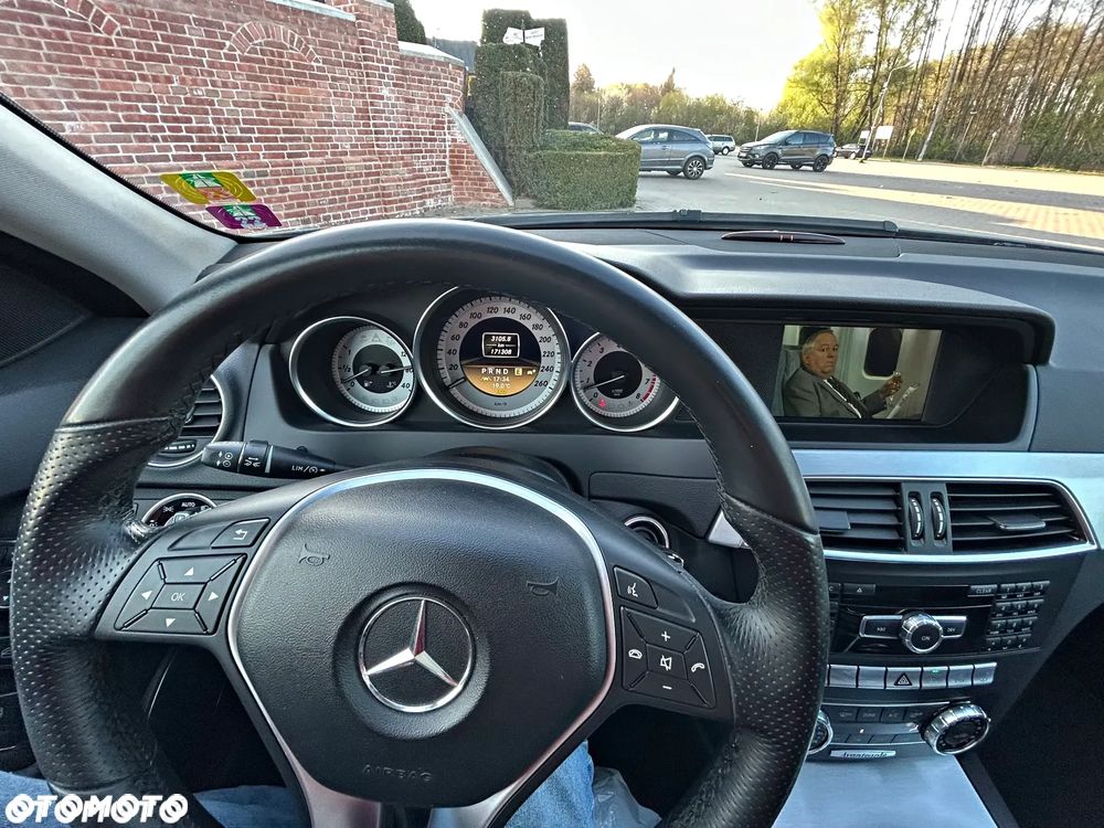 Mercedes-Benz Klasa C 180 BlueEFFICIENCY 7G-TRONIC Avantgarde - 35