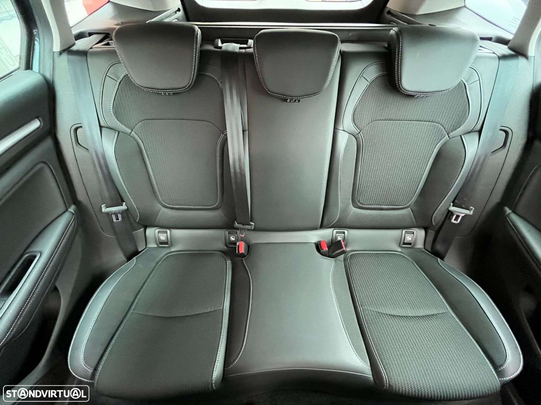 Renault Mégane Sport Tourer 1.5 Blue dCi Limited EDC - 12
