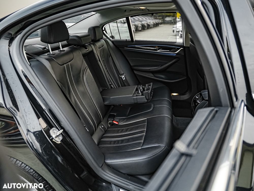 BMW Seria 5 530e xDrive Aut. Luxury Line - 16