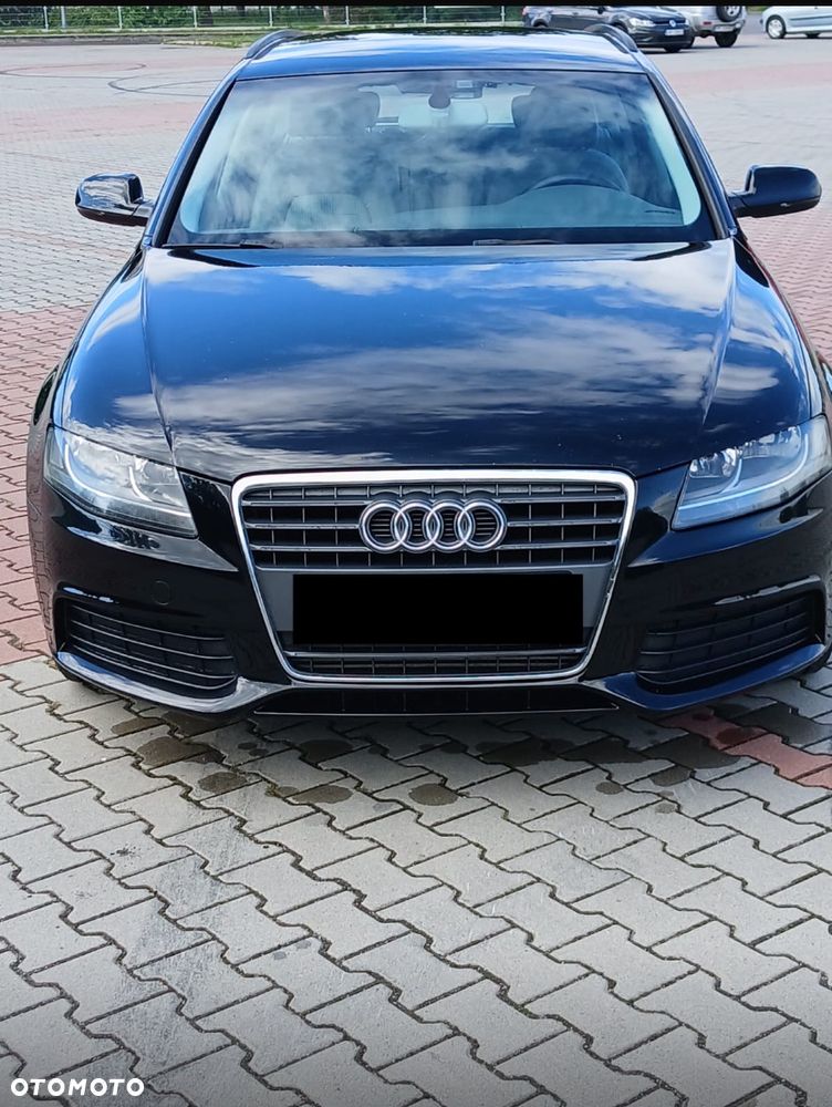 Audi A4 Avant 2.0 TDI - 9