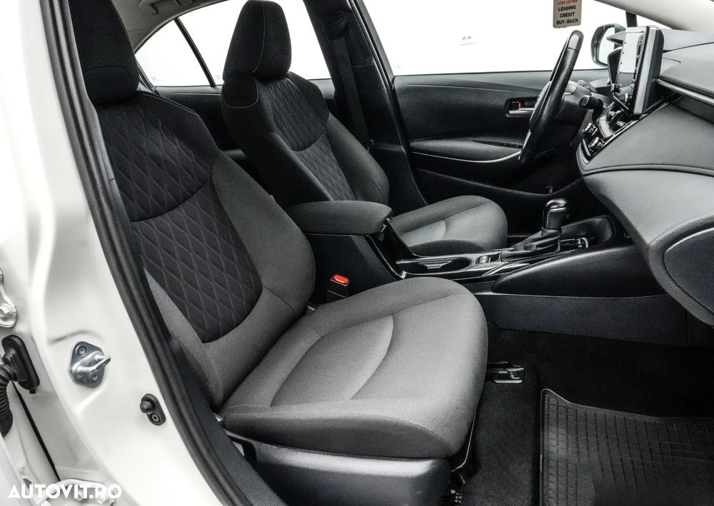 Toyota Corolla 1.8 HSD Dynamic - 12