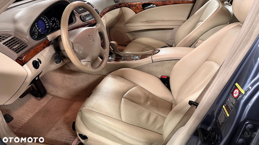 Mercedes-Benz Klasa E 200 Kompressor Automatik Elegance - 34