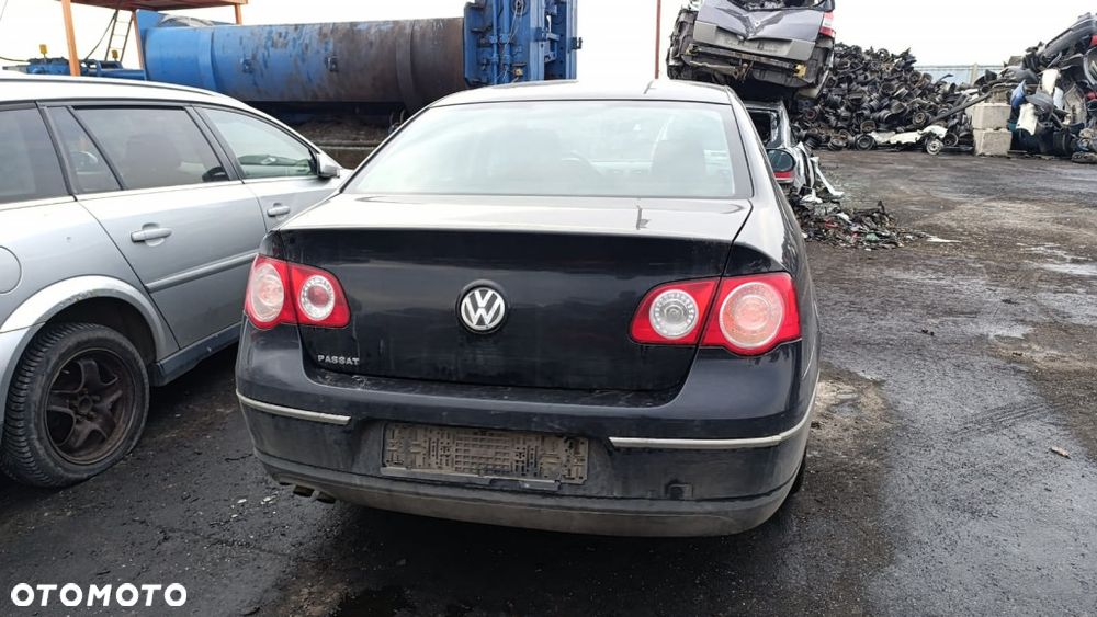 36040 VW Passat b6 model od 06-10 silnik 1.9 TDI 105 km BKC skrzynia HNV lakier LC9X - 5