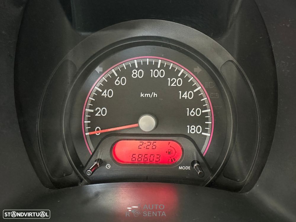 Nissan Pixo 1.0 Acenta - 11