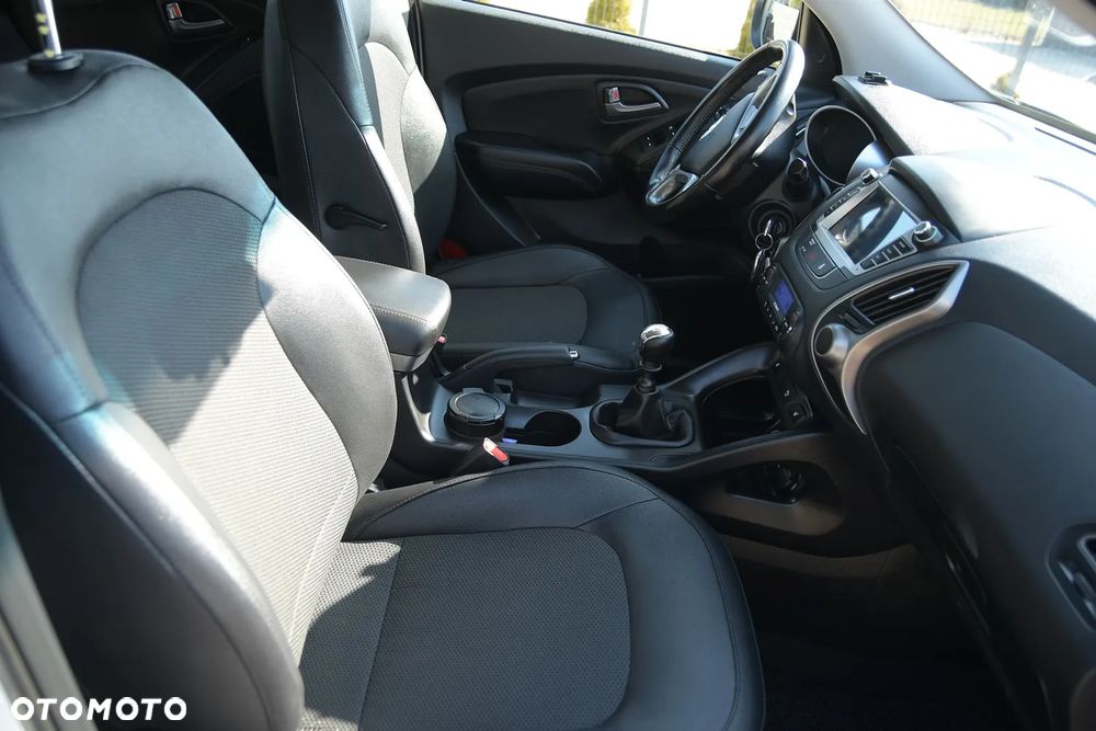 Hyundai ix35 1.6 2WD blue Style - 16