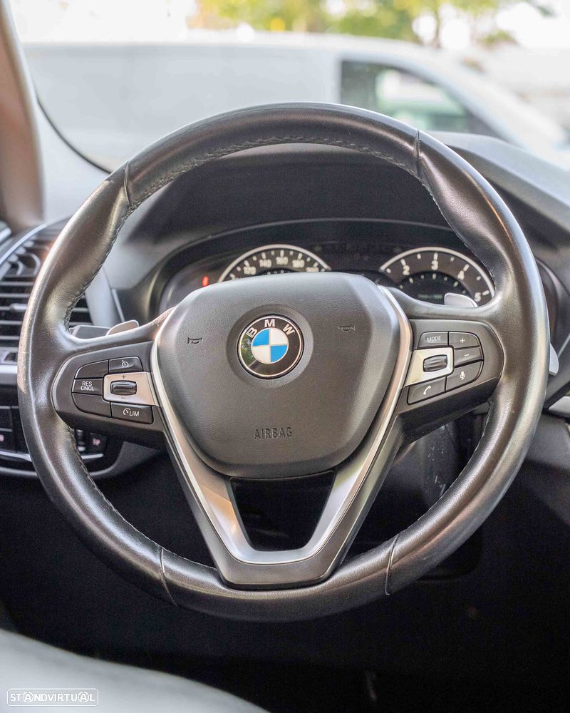 BMW X4 xDrive20i Aut. Advantage - 21