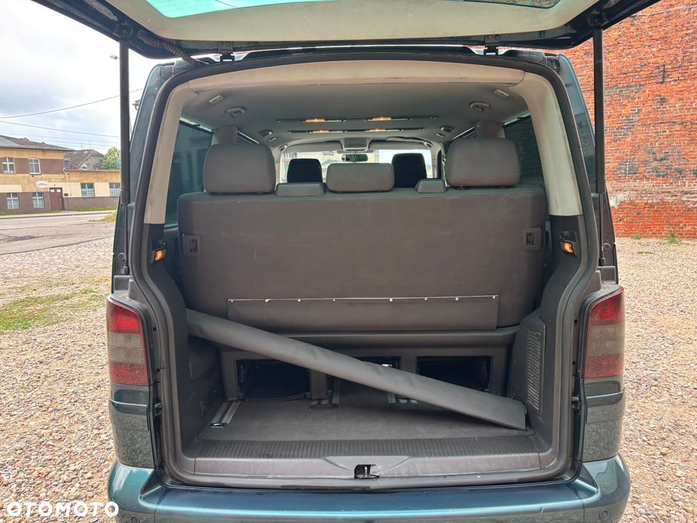 Volkswagen Multivan - 7