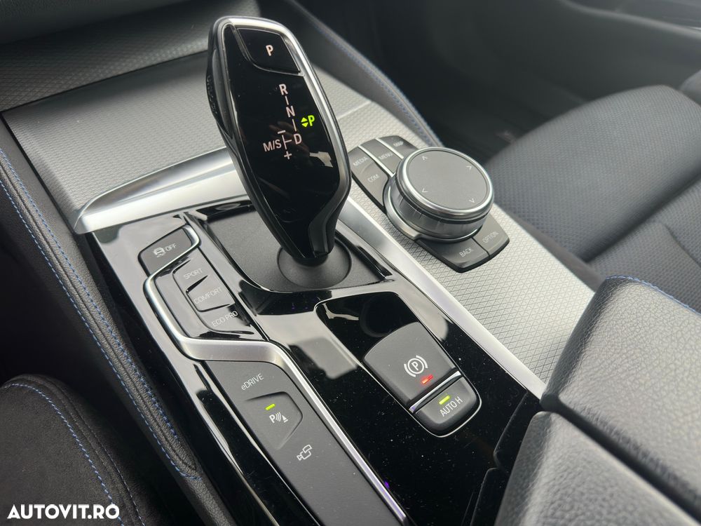 BMW Seria 5 530i AT - 8