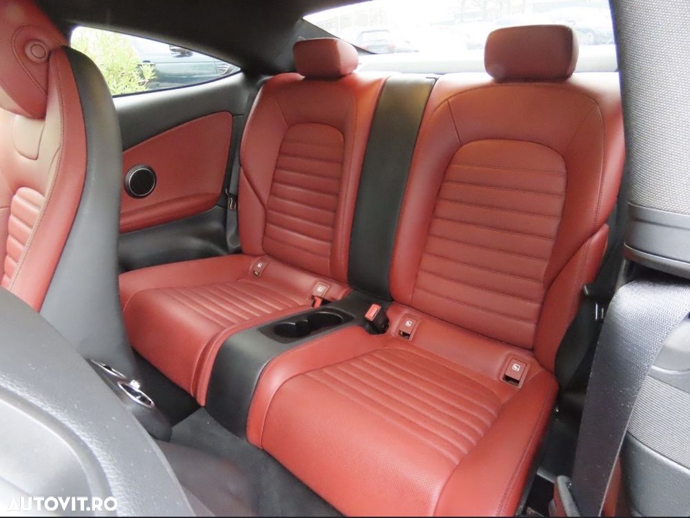Mercedes-Benz C 300 4MATIC Aut. - 9