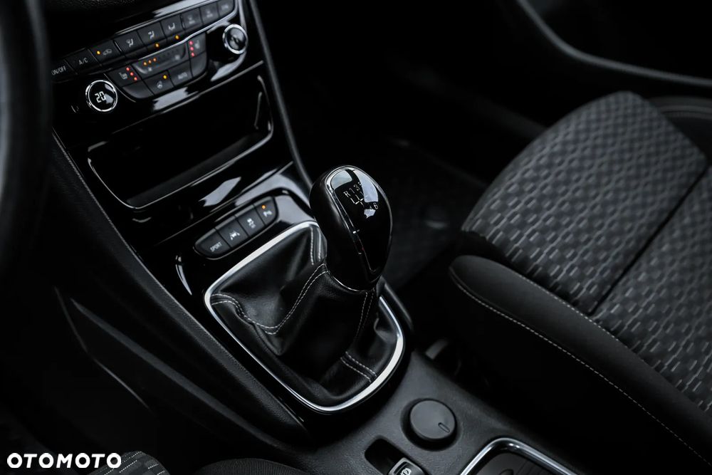 Opel Astra 1.4 Turbo Start/Stop Innovation - 37