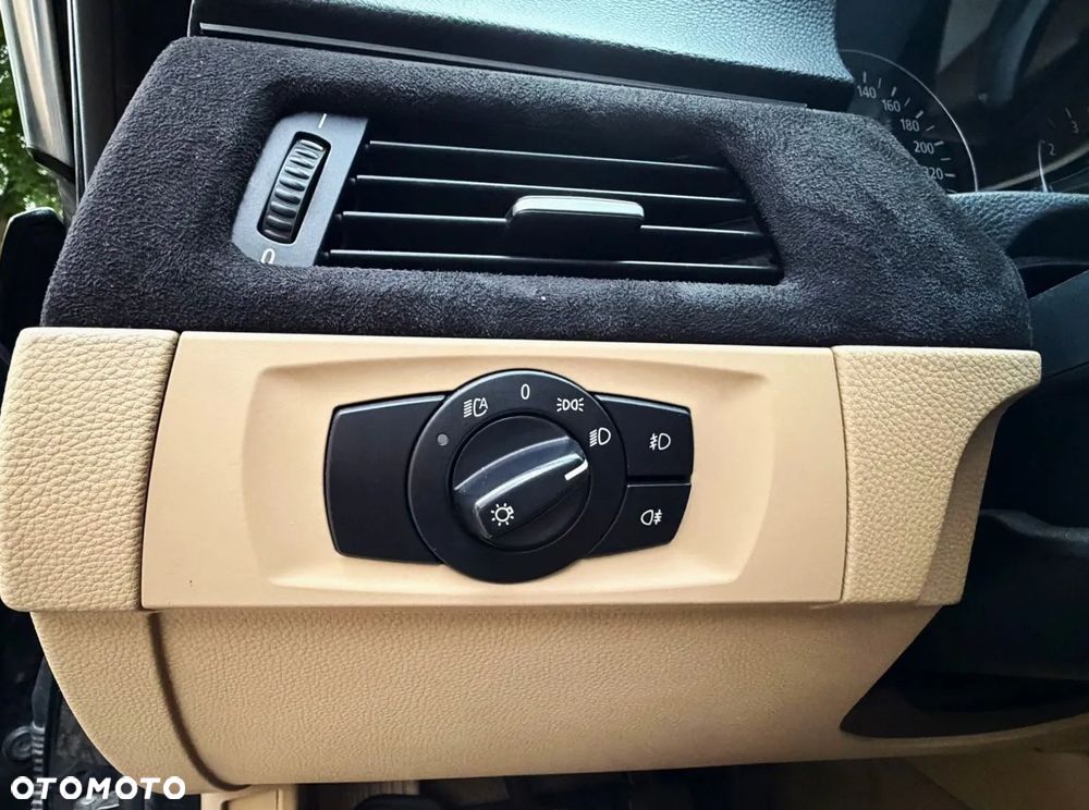 BMW Seria 3 - 25