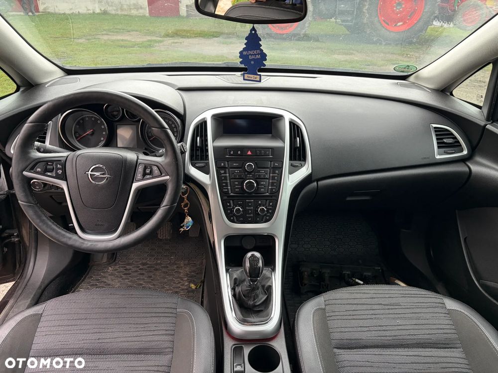 Opel Astra 1.4 T Cosmo S&S - 10