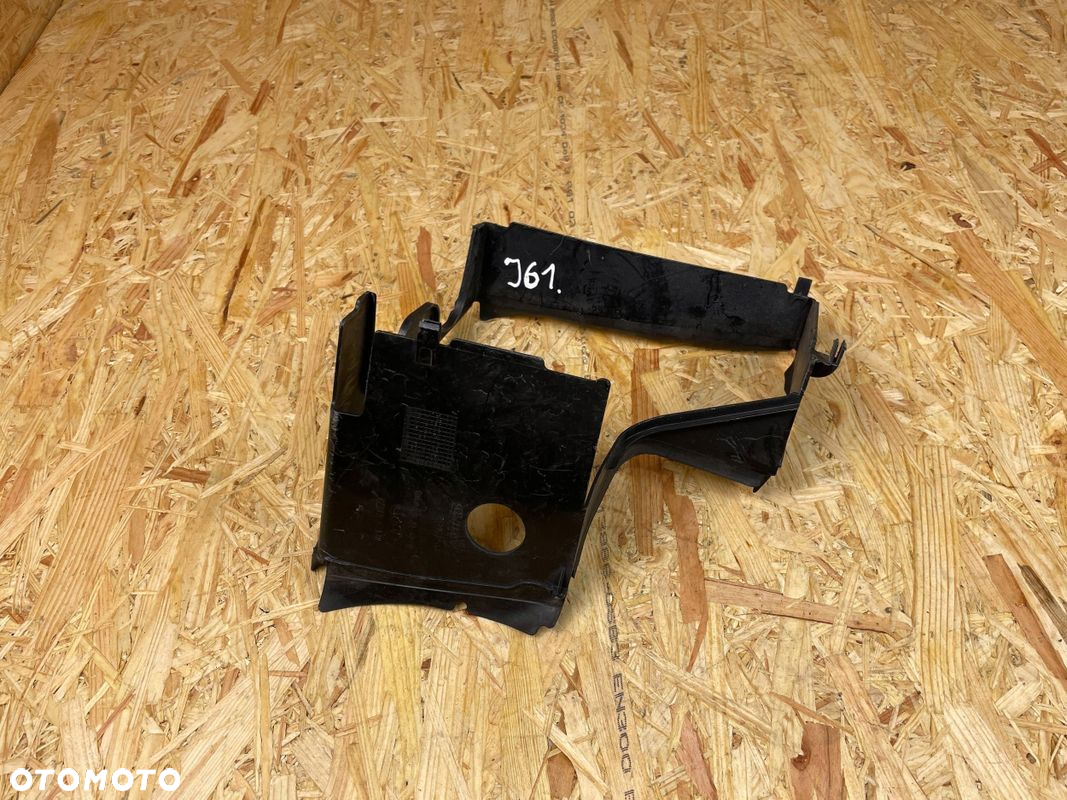 WLOT KIEROWNICA POWIETRZA DODATKOWEJ CHŁODNICY AUDI A3 8V 8V0117339 - 2
