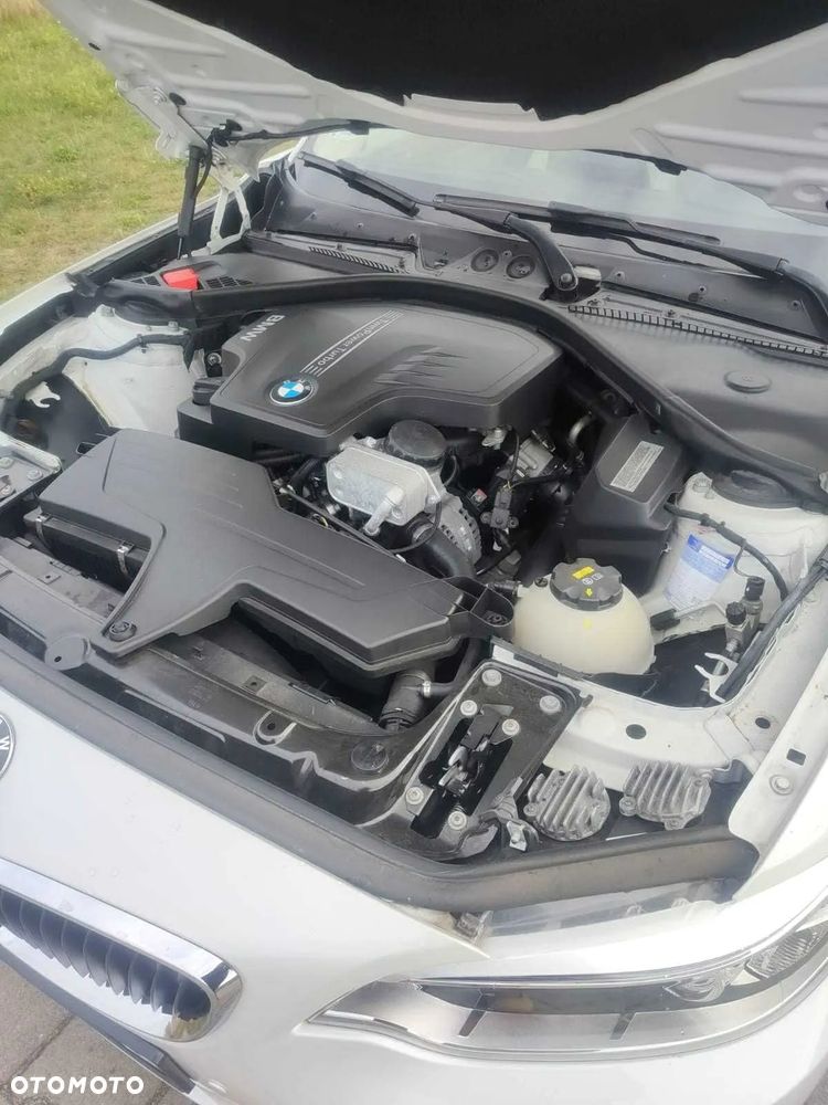 BMW Seria 2 228i Coupe - 10