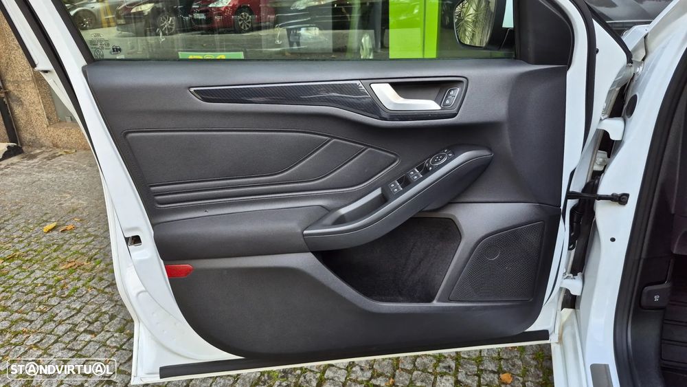 Ford Focus SW 1.0 EcoBoost ST-Line - 20