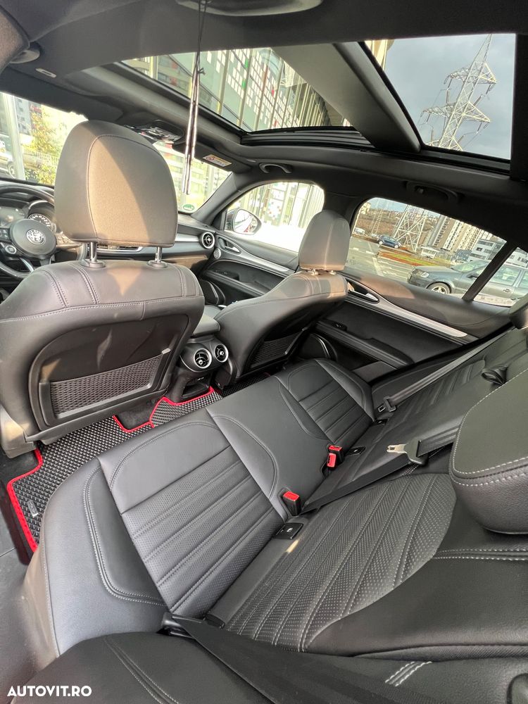 Alfa Romeo Stelvio 2.2 16V AT8 Q4 Veloce - 13