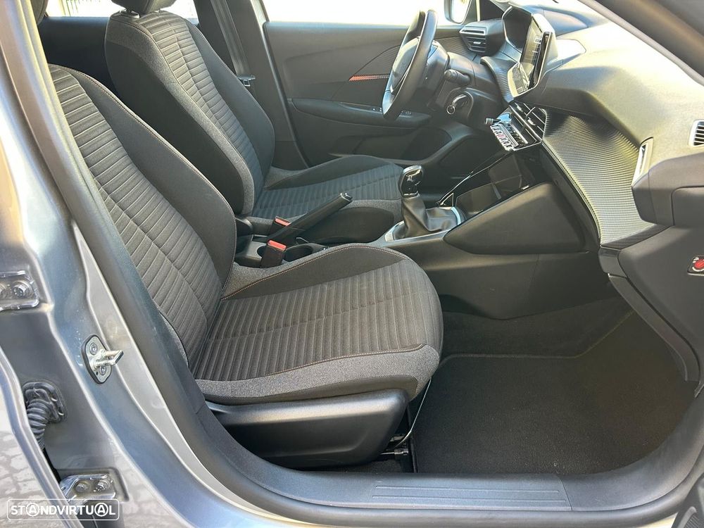 Peugeot 208 1.2 PureTech SE Style - 43