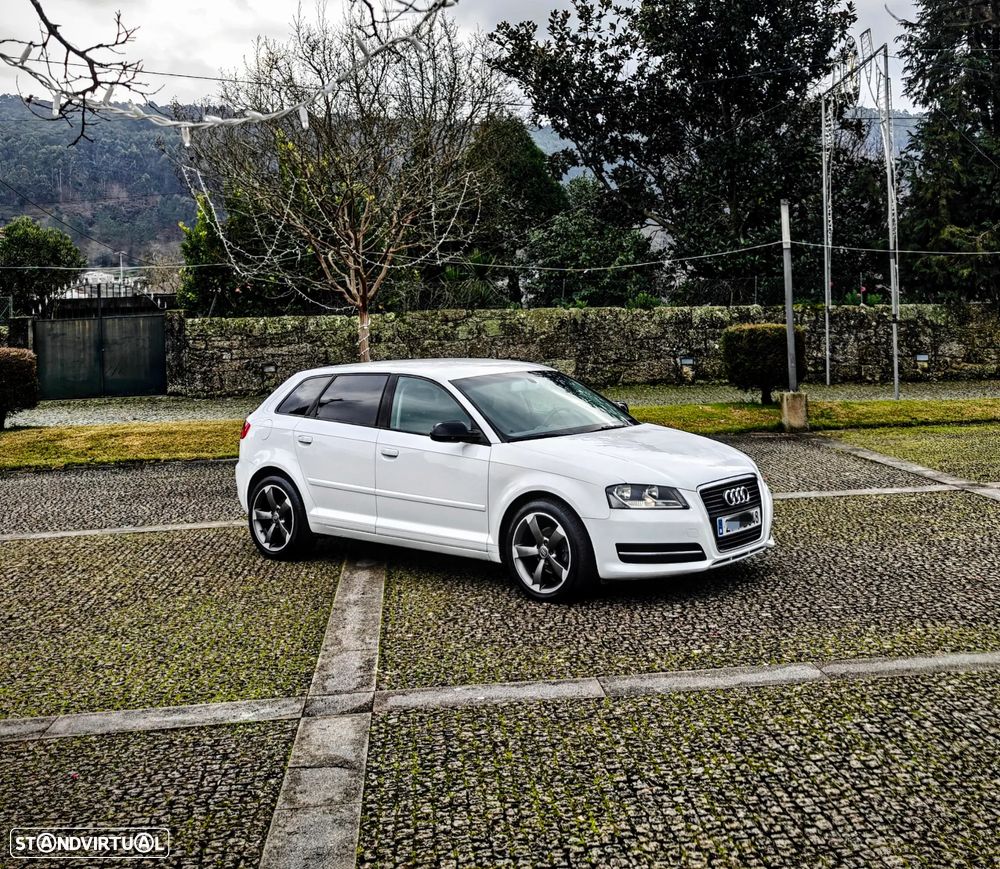 Audi A3 Sportback 1.6 TDI S tronic sport - 1