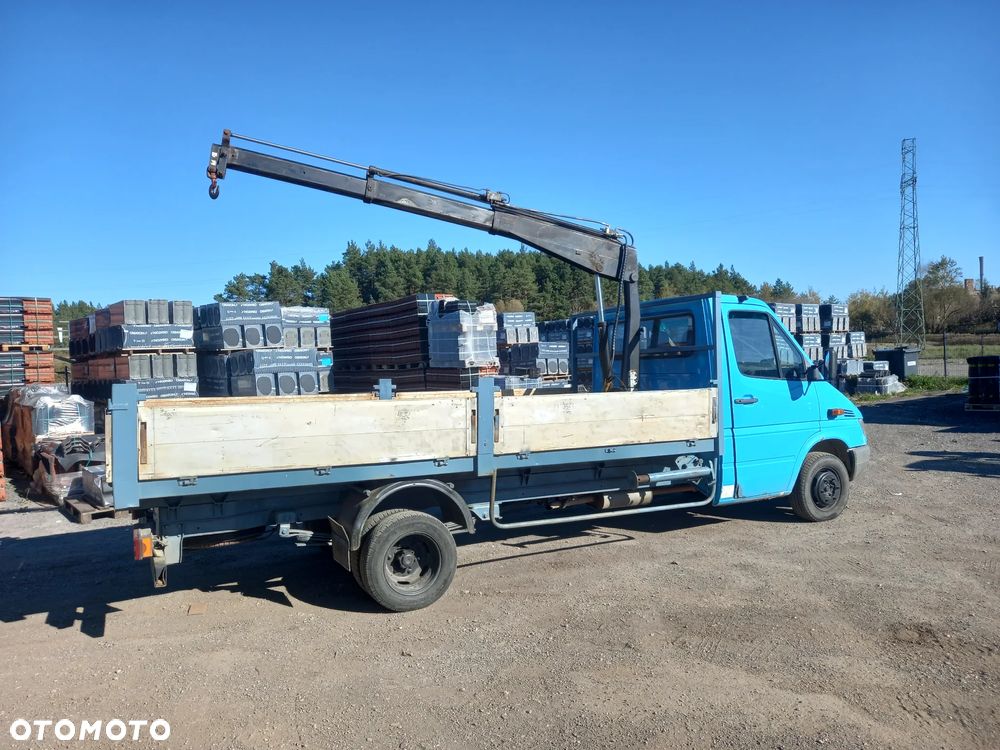 Mercedes-Benz Sprinter - 4