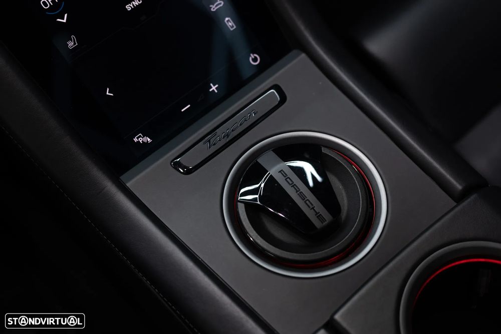 Porsche Taycan Turbo S - 42