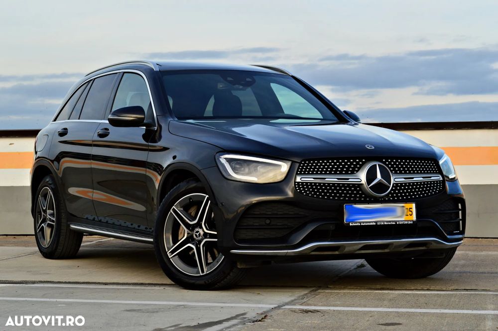 Mercedes-Benz GLC 300 d 4Matic 9G-TRONIC AMG Line - 2