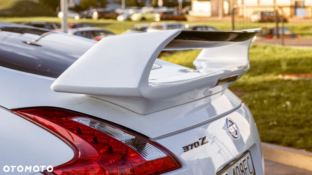 Nissan 370 Z Standard - 16