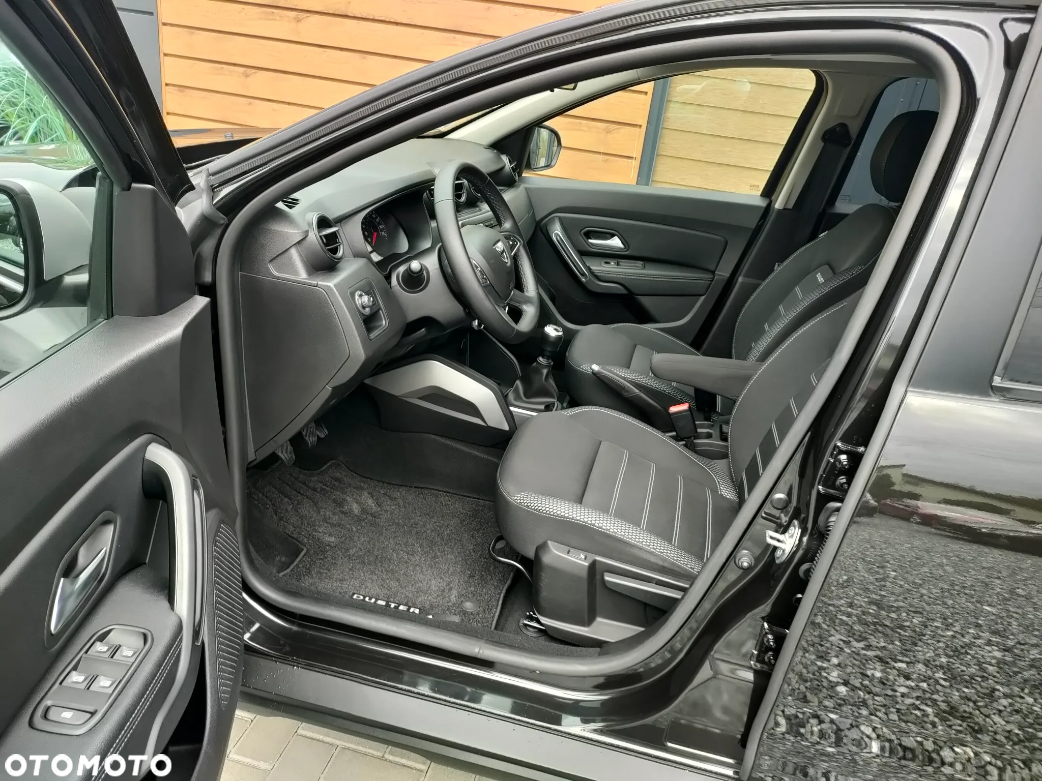 Dacia Duster TCe 150 2WD GPF Sondermodell Adventure - 10