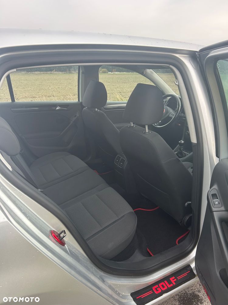 Volkswagen Golf 2.0 TDI Comfortline - 8