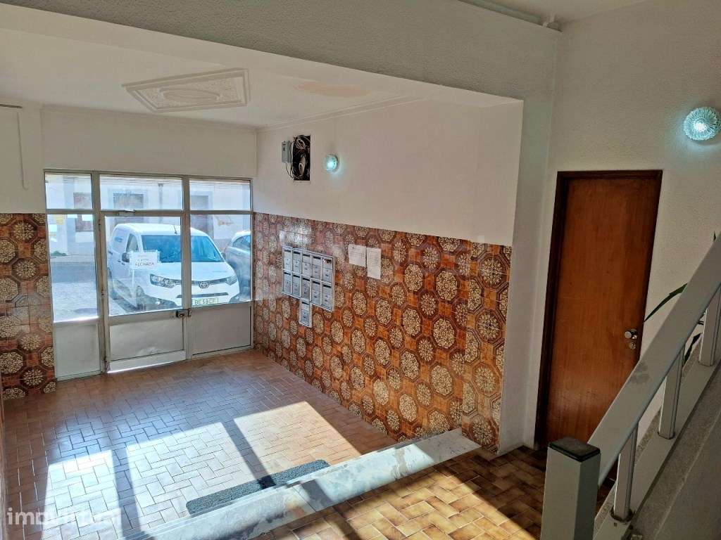 Apartamento T2 para Venda | Junto à Loja do Cidadão de Setúbal - Grande imagem: 4/18