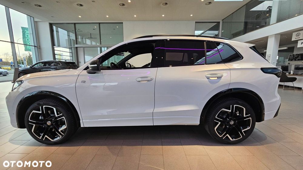 Volkswagen Tiguan - 13