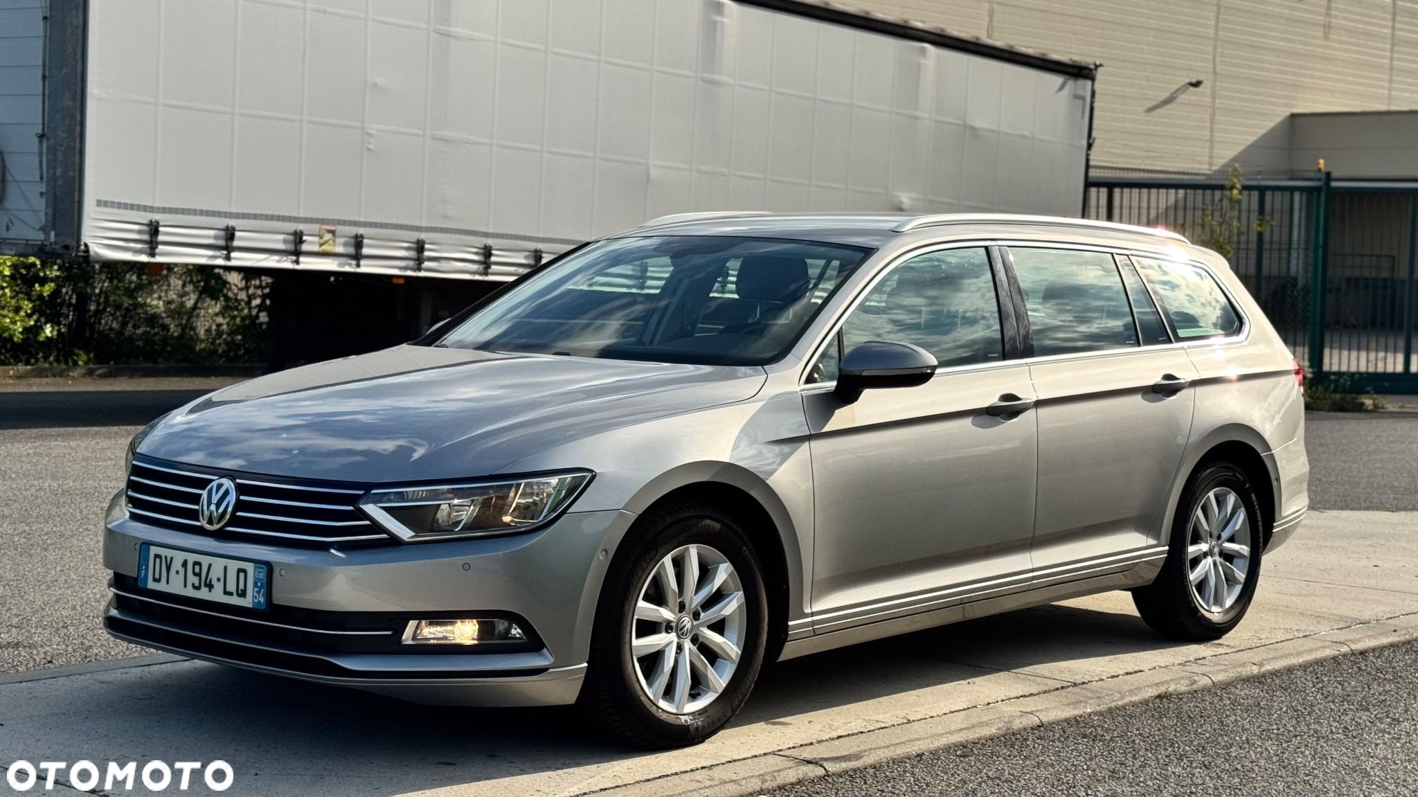 Volkswagen Passat Variant 1.6 TDI (BlueMotion Technology) DSG Comfortline - 1